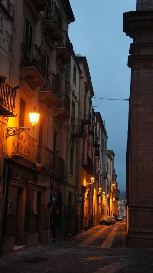 Sardinian Gallery Corso Bosa Esterno foto